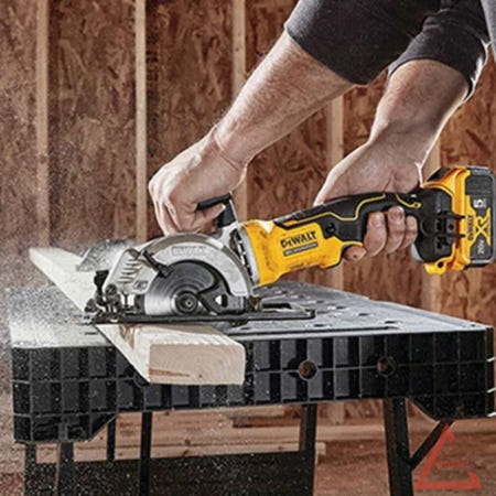 컬레웨이브OEM 별추샤인 BL모터 DCS571N 충전원형톱 20V 베어툴 목공용 충전톱 기계톱 목재절단