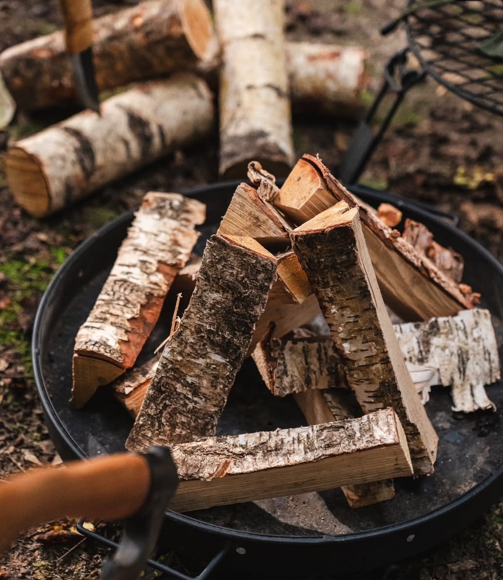 아홉산장작 자작나무 감성캠핑 굵은건조장작 제품 이미지