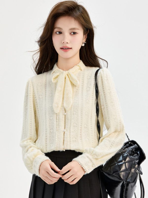 여성 페미닌 러블리 따뜻한 기모 레이스 리본 타이 진주 버튼 퍼프 소매 블라우스 오피스룩 하객룩 정장 이너 - 상세 이미지 3