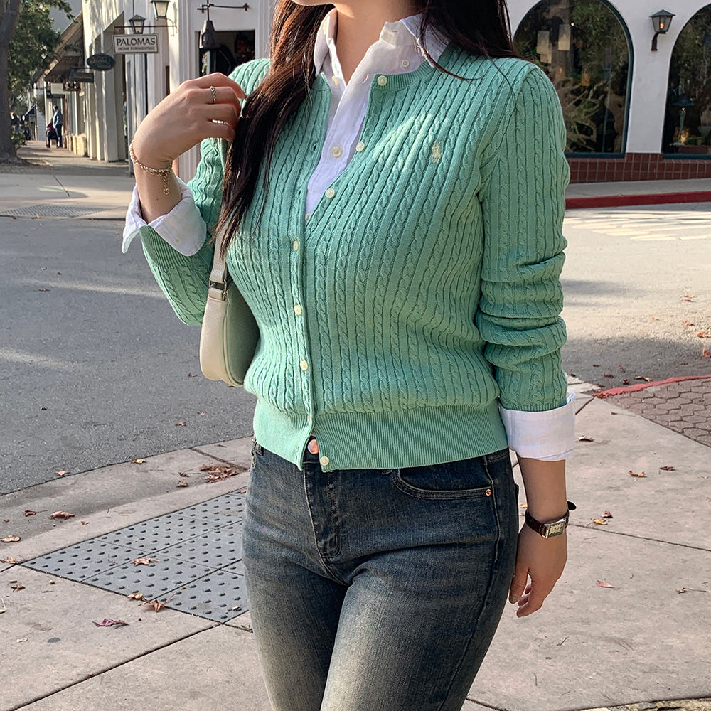 폴로 가디건 로고 디테일