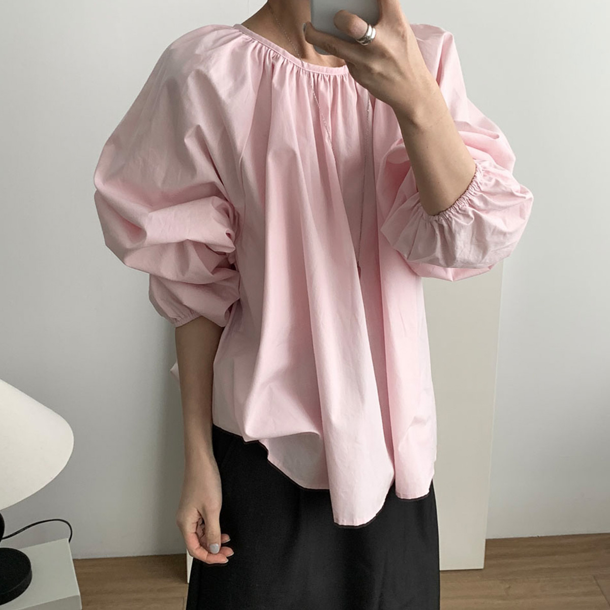 [당일발송] 햅번 블라우스 벌룬 퍼프 셔링 A라인 블라우스 임산부 빅사이즈 웨어링무드 (4c) 제품 이미지