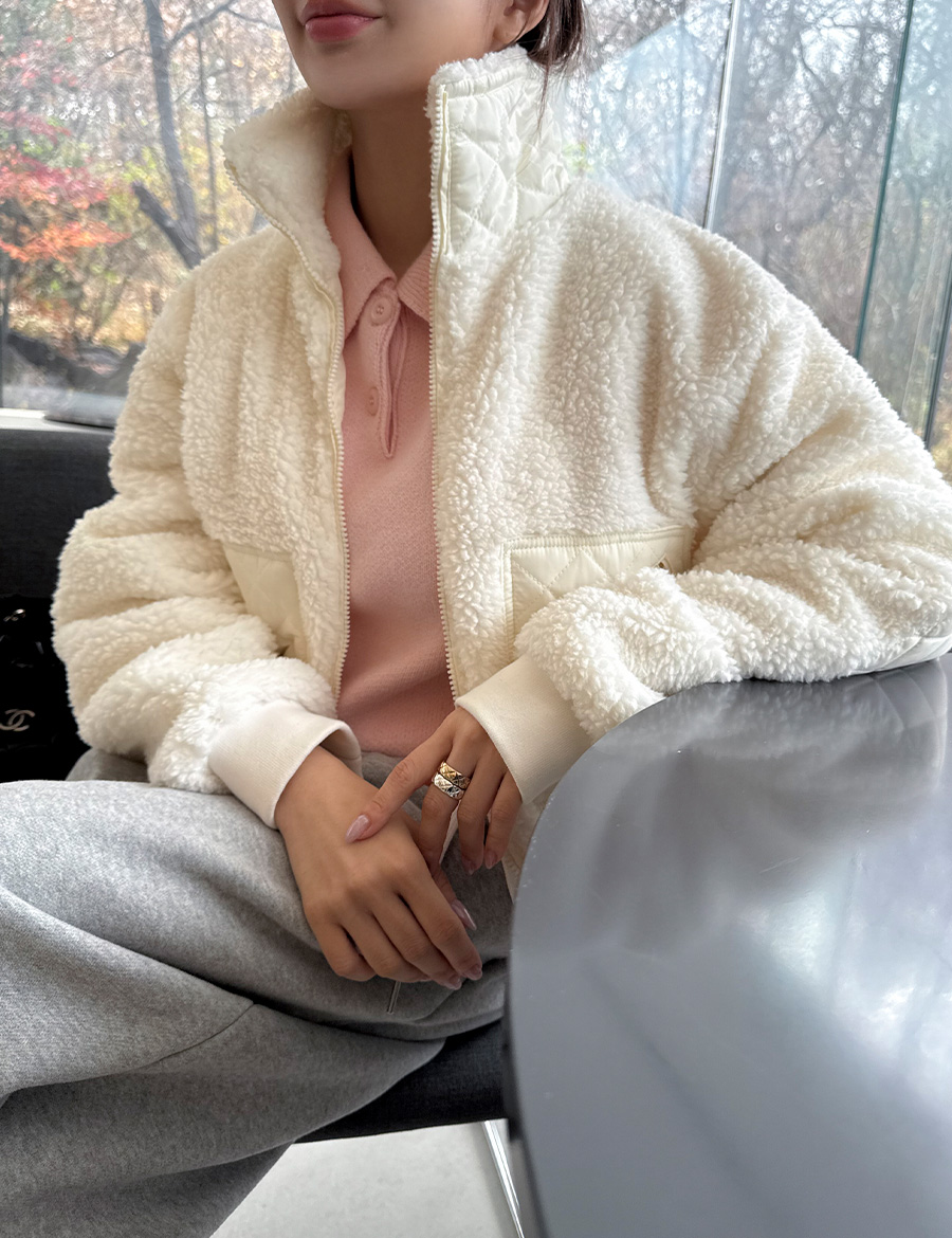 양털 카라 화이트 크롭 퍼자켓 아이보리 밍크자켓 이미지 2