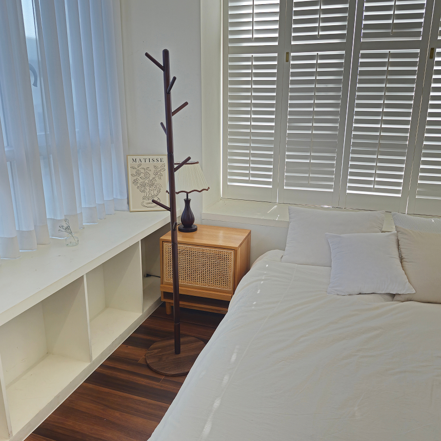 나무 원목 행거 스탠드 옷걸이 이동식 미니 우드 행거 옷 틈새 원룸 옷거치대 내추럴