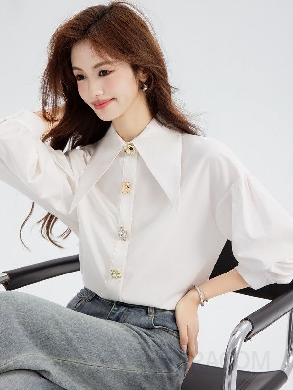 여성 데일리 오피스룩 루즈핏 폴리 빅카라 보석단추 긴팔 셔츠 블라우스 하객룩 출근룩 미니멀 무드 기본 화이트 셔츠 - 상세 이미지 2