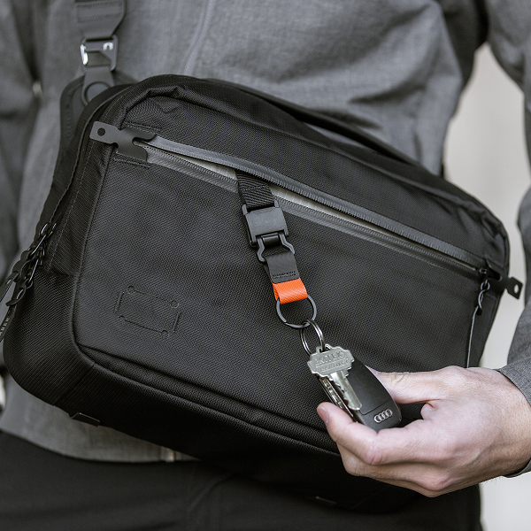 블랙엠버 GRIP SLING 9 슬링백 / 그립슬링9 크로스바디백 직장인 학생 여행 도난방지 가방 슬링팩 카메라백 이미지 2