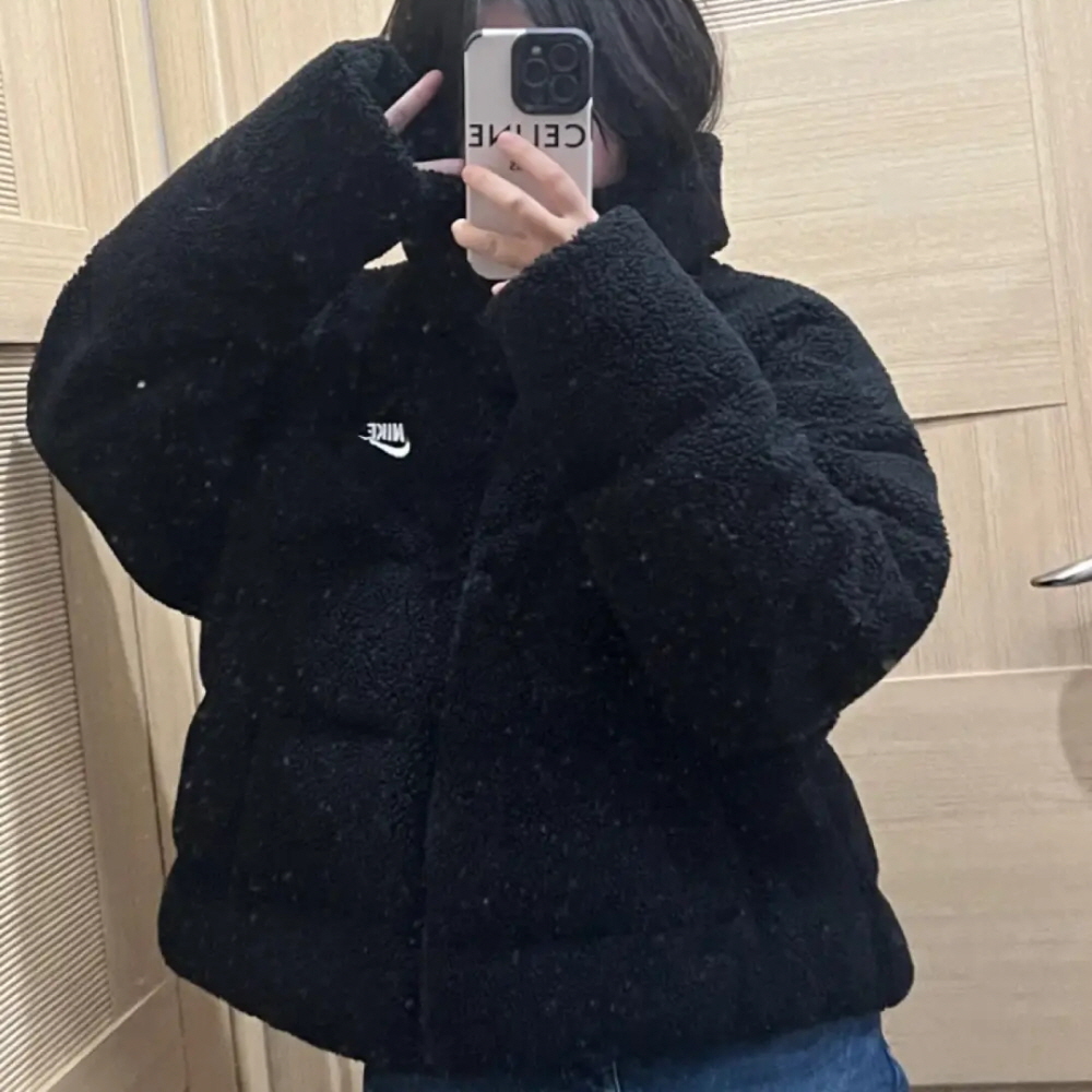 나이키 써마핏 셰르파 뽀글이 여성 숏 크롭 패딩 블랙 DD4655-010 - 상세 이미지 5