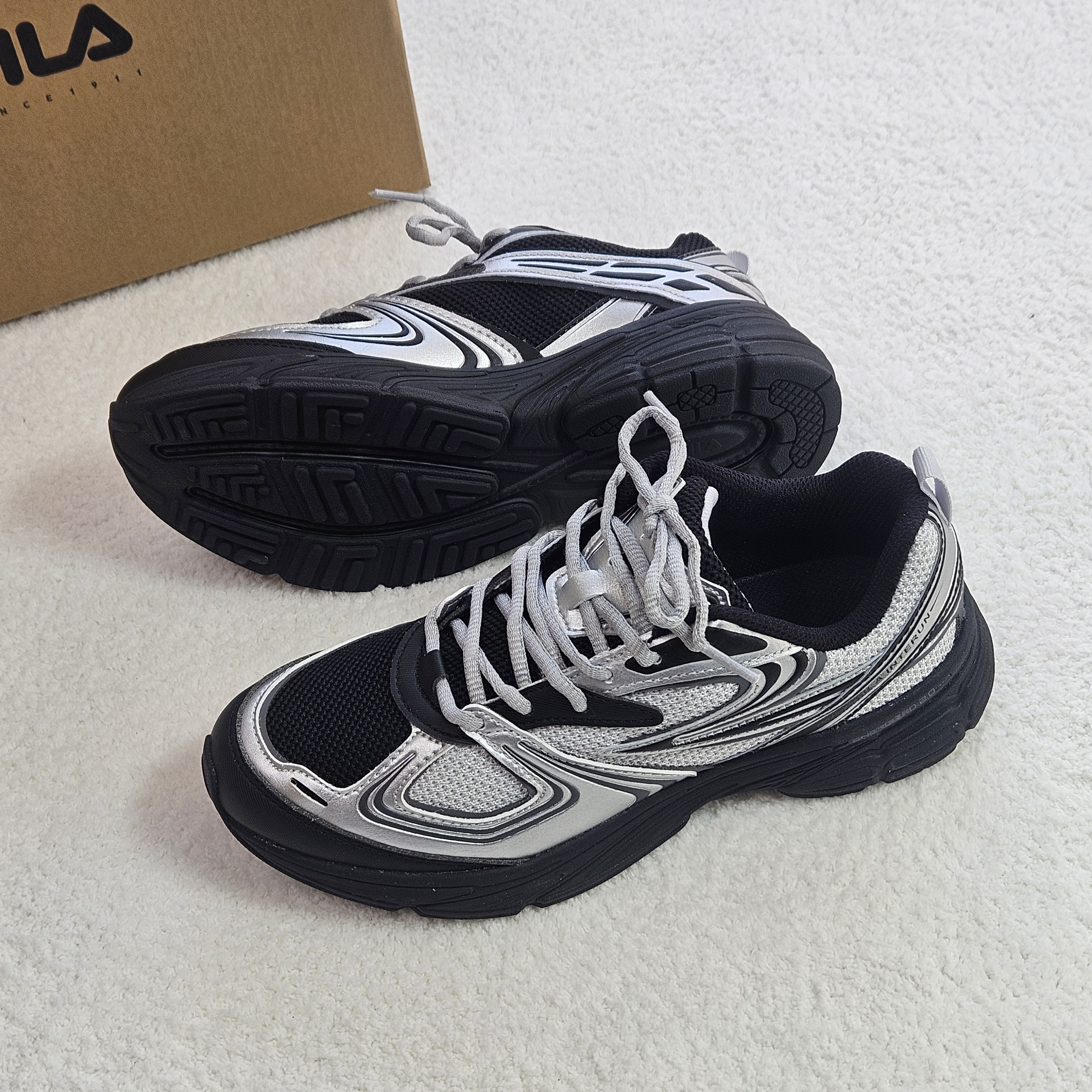 FILA 휠라 인터런 실버 핑크 1RM02699G-010 1RM02699G-651 - 상세 이미지 4