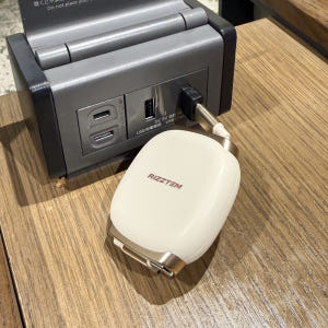 리즈템 1+1 CTOC케이블 240w 초고속 충전 릴케이블 화이트+블랙,... 개봉기 | 실사용 후기 - 상품 이미지 3