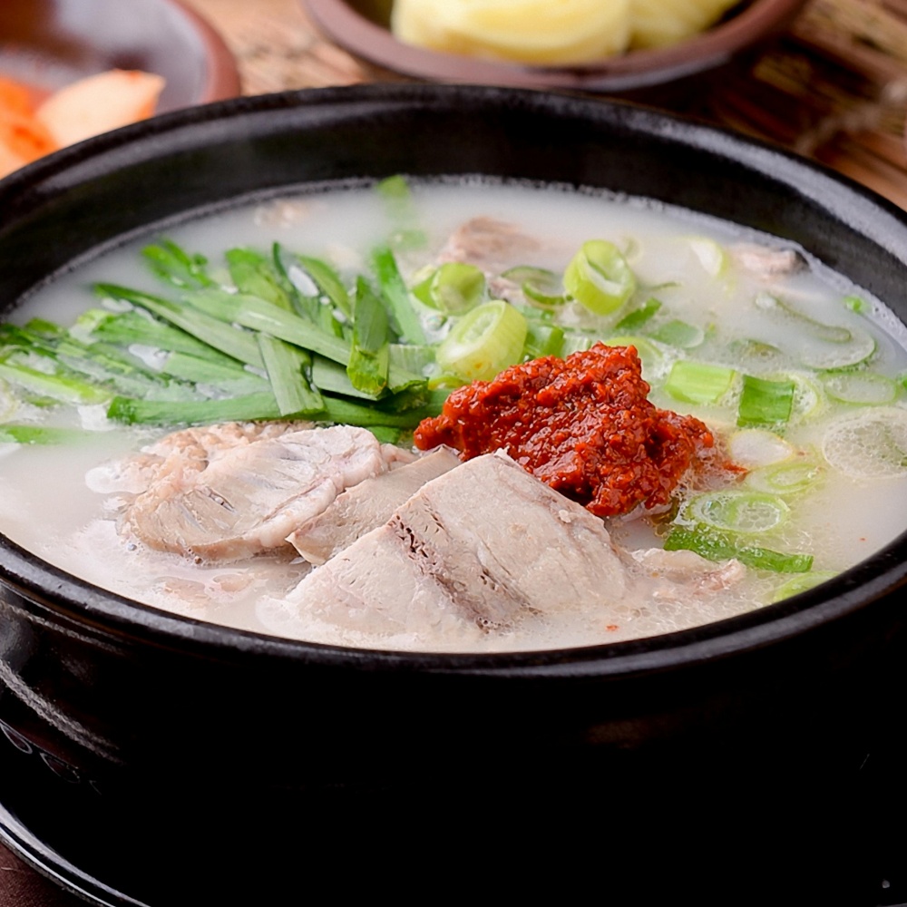 (충청도미식로드) 아우내 돼지국밥 1인분 (200g x 1팩) 외 순대국 갈비탕 - 상품 이미지