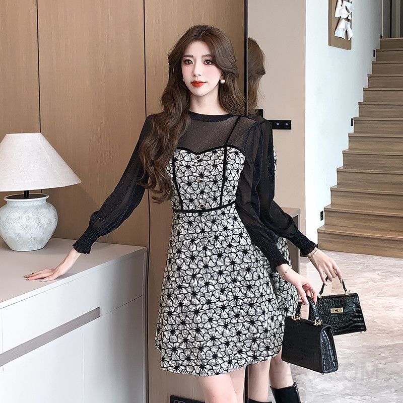 여성 페미닌 우아한 슬림핏 쉬폰 플라워 나팔소매 라운드넥 롱 원피스 투피스 코디 하객룩 오피스룩 데일리룩 정장룩 - 상품 이미지