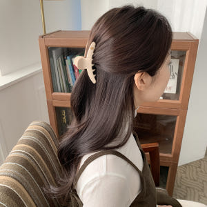 [제작] 아치 실루엣 헤어클로 - 반묶음 올림머리 반달 마블 패턴 셀룰로... 솔직 후기 | 실사용자 리뷰 분석 - 상품 이미지 4