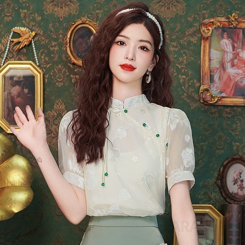 여성 모던 오리엔탈 시스루 트리아세테이트 꽃 자수 비딩 차이나칼라 퍼프소매 반팔 블라우스 하객룩 오피스룩 - 상세 이미지 2