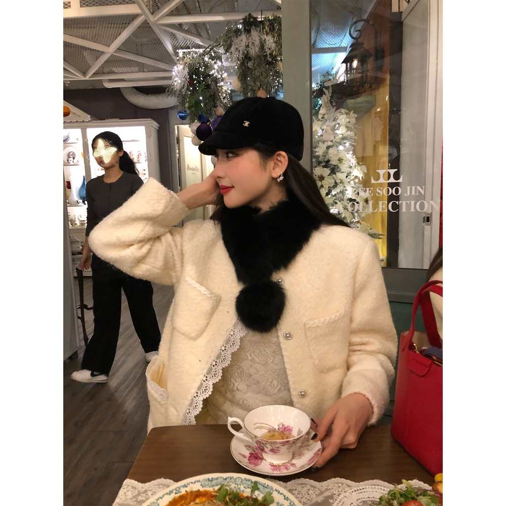 라운드넥 레이스포인트 롱트위드자켓 진주단추 로맨틱 명품느낌 가을겨울 화이트 - 상세 이미지 4