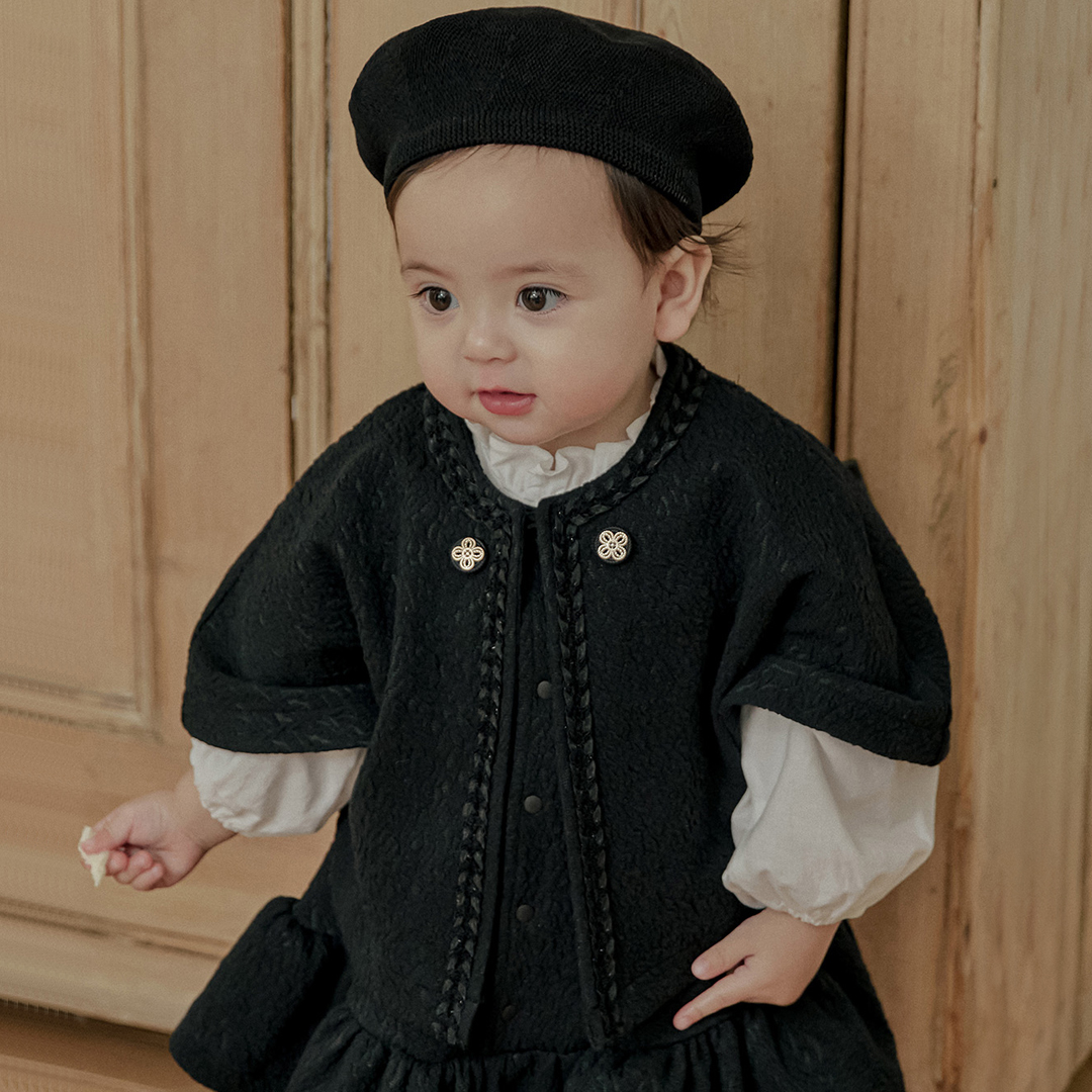 데일리아기옷 베르샤 망토 블랙 백일 돌잔치 촬영룩 하객패션