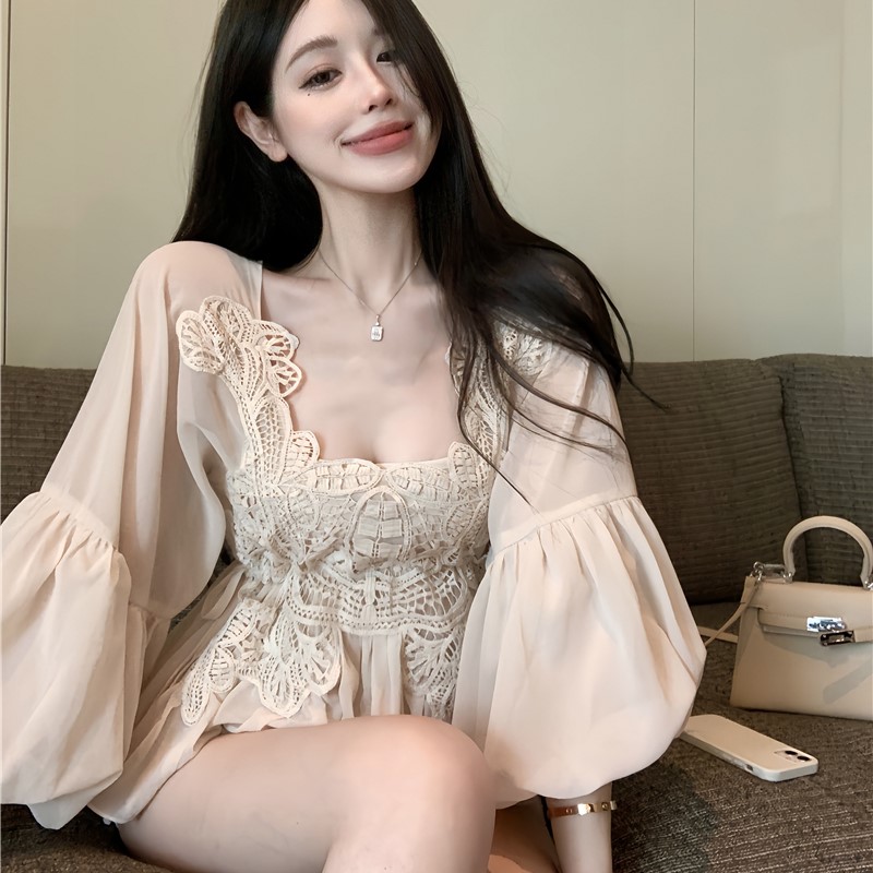 스퀘어넥 레이스 자수 쉬폰블라우스 - 상품 이미지