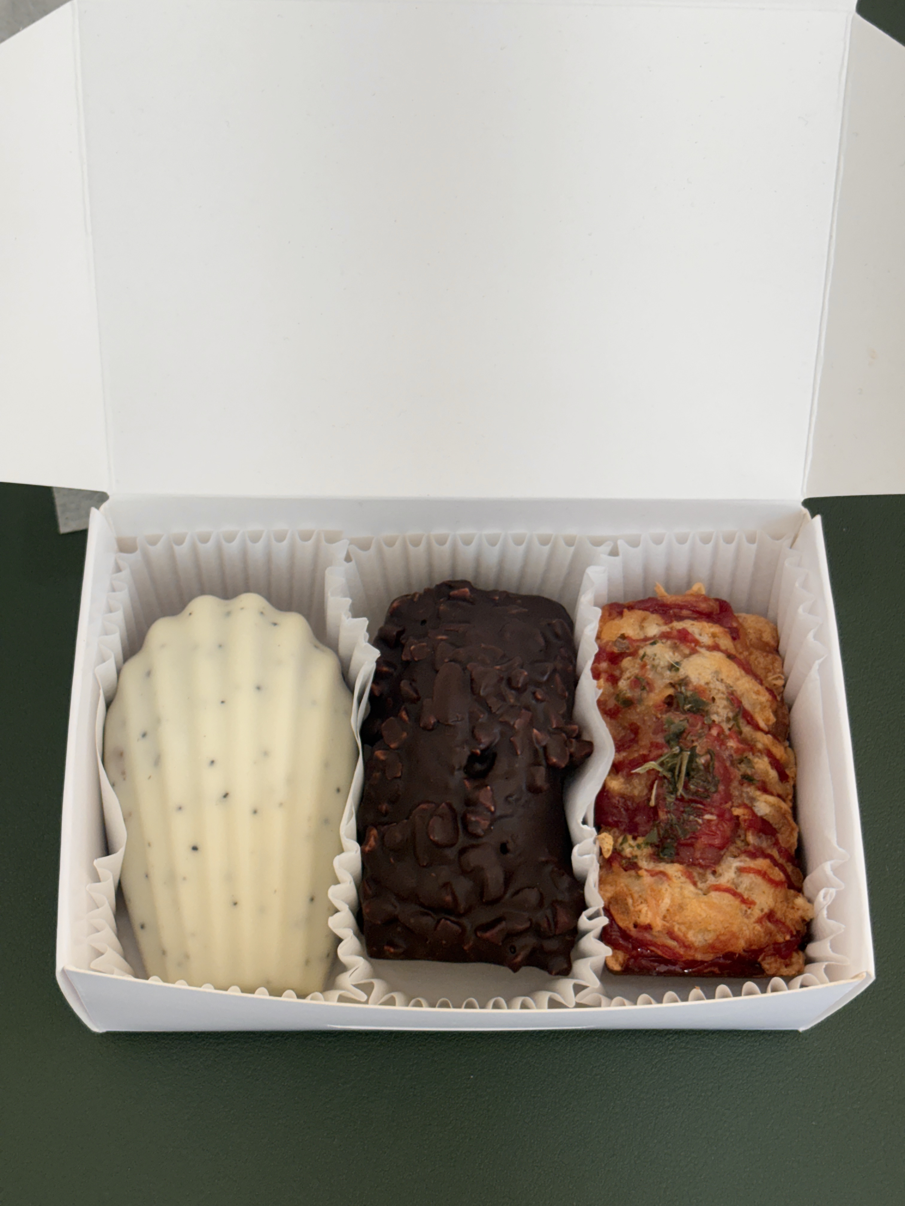 휘낭시에 마들렌세트 수제쿠키 구움과자 결혼 돌잔치 명절 답례품 기업선물 C세트/ 그루메 디저트