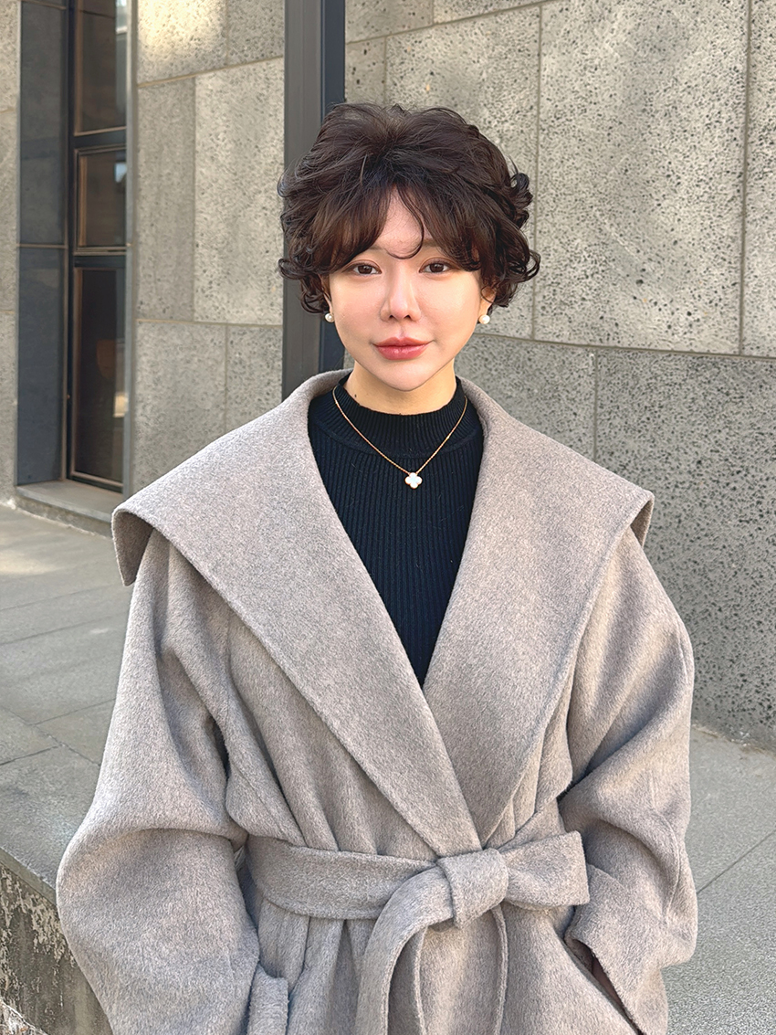 엘레강트 아웃컬 볼륨숏펌 이쁜 중년가발 딥 초코브라운 - 상품 이미지