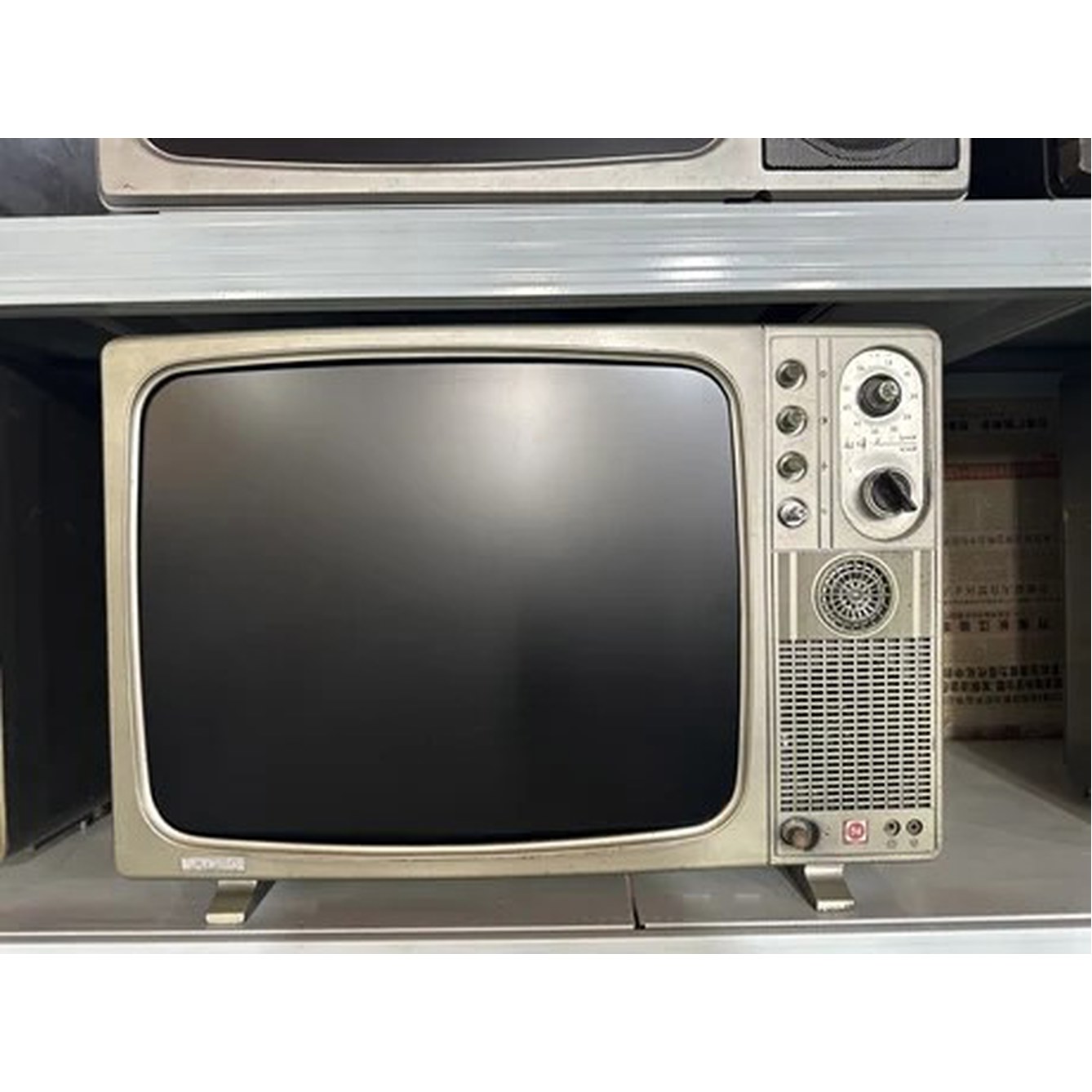 인테리어 도장 추가 컬러 1 영상 흑백 케이스 14인치 레트로 TV USB 티비 단독 17인치 드라이브 주문 리뉴얼 1 케이스 도장 리뉴얼 추가 단독 무효 - 상품 이미지