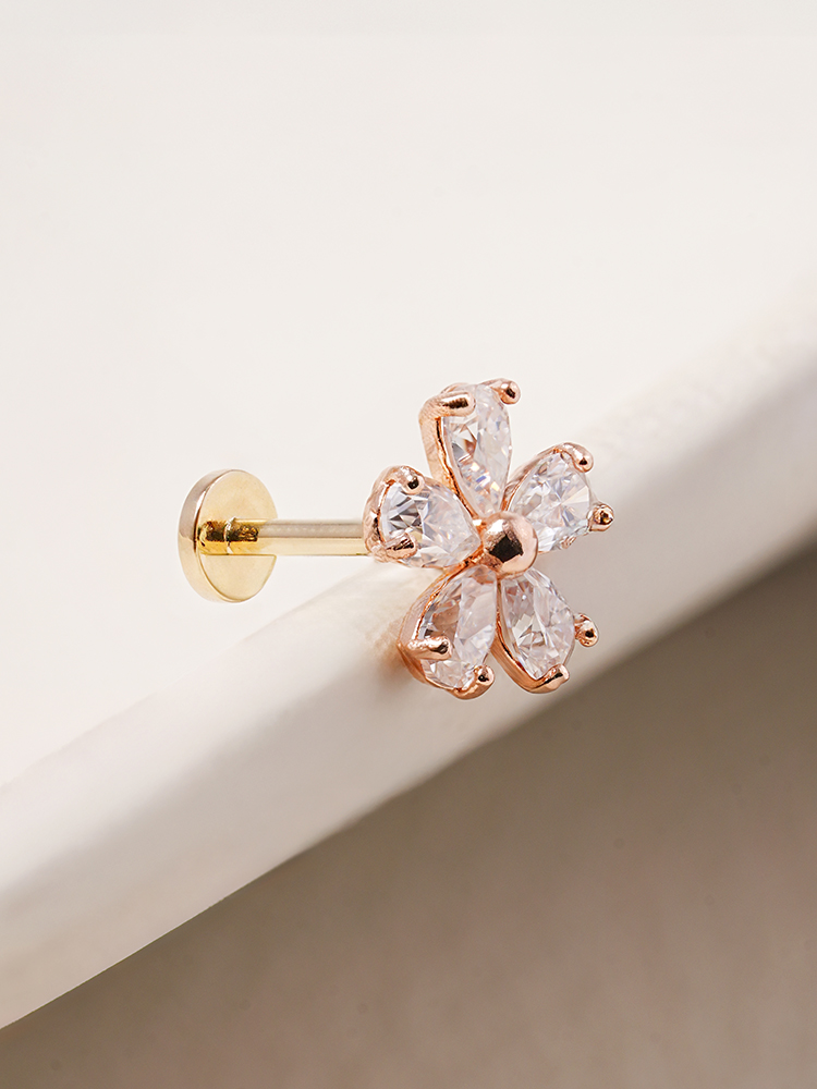 [0.8mm]14K 인터널 모이사나이트 다이아 드리밍 플라워 라블렛 피어싱 귀걸이 - 상세 이미지 4