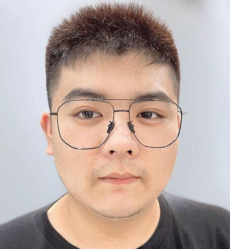 대두 안경 안경테 티타늄 빅사이즈 안경태 160cm 얼큰이 대형 뿔테 라운드 - 상품 이미지