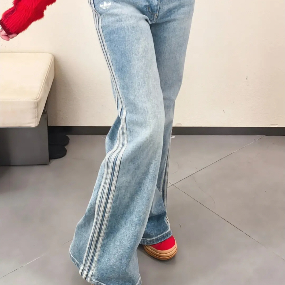 아디다스 오리지널 워시드 플레어 여성 데님 팬츠 라이트블루 KT3173 이미지 6