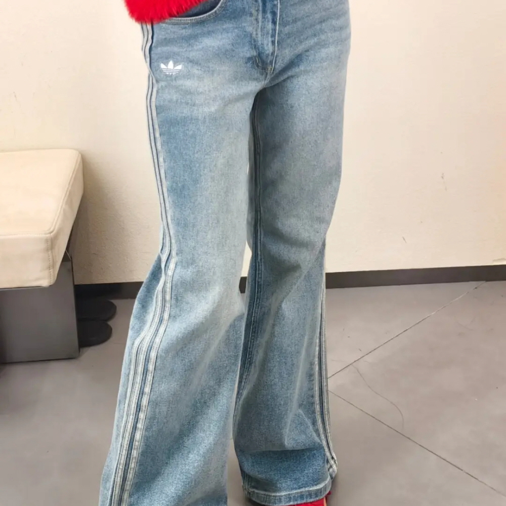 아디다스 오리지널 워시드 플레어 여성 데님 팬츠 라이트블루 KT3173 이미지 7
