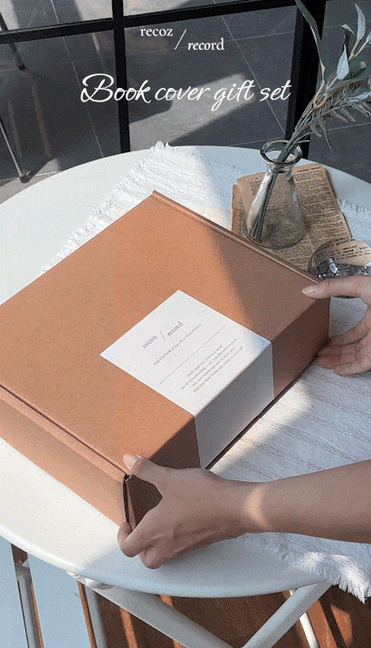 리코즈 밴딩형 가죽 북커버 M+L 세트 선물 구성 책갈피 엽서 포함 취향대로 선택 가능 이미지 2