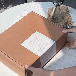 리코즈 밴딩형 가죽 북커버 M+L 세트 선물 구성 책갈피 엽서 포함 취향... 실사용 후기 | 효과 있을까? - 상품 이미지 2