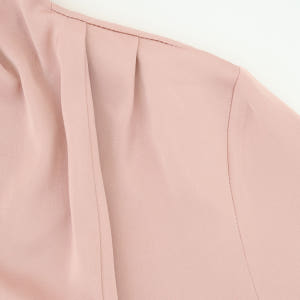 루미에르 펜던트 드레이프 타이 블라우스 (PINK) 착용 후기 | 사이즈/핏 총정리 - 상품 이미지 2