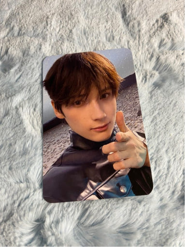 thumbnail-0