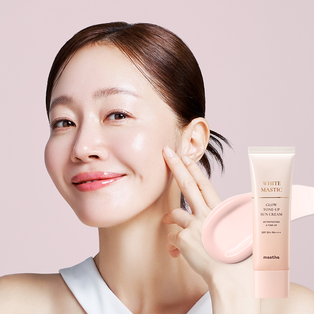 매스티나 화이트매스틱 글로우 톤업 선크림 50ml (SPF 50+/PA++++) 이미지