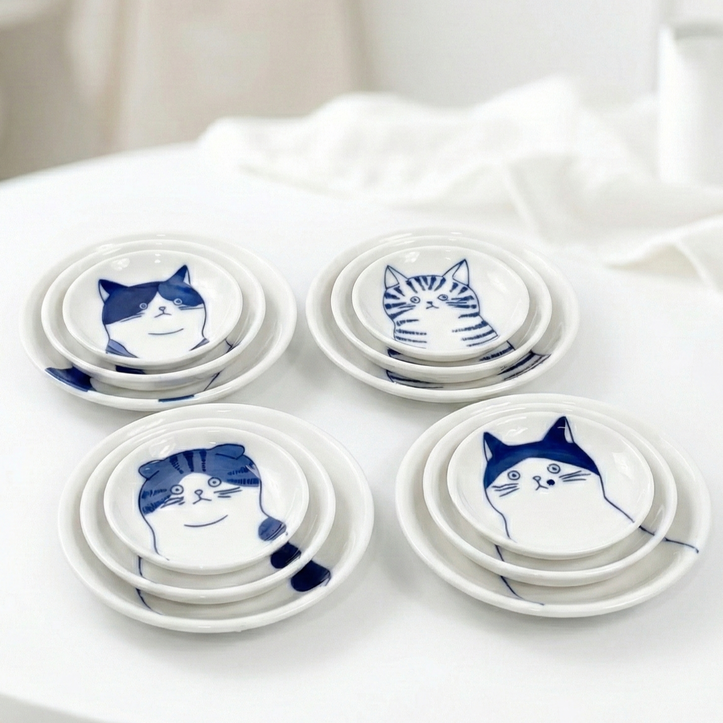 [보물섬] 멍 고양이 4총사 10cm 8cm 6cm 플레이팅 종지 4종 세트 - 상품 이미지