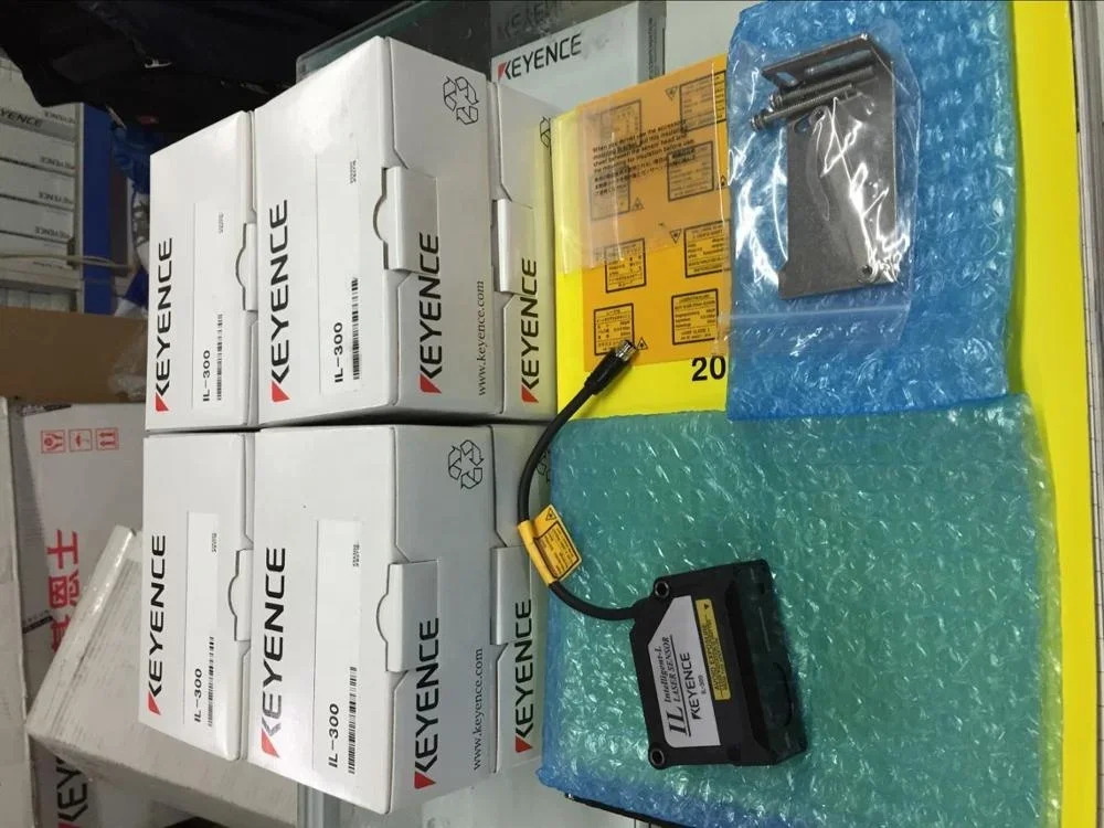 KEYENCE CMOS 아날로그 레이저 센서 IL-300 헤드 원본