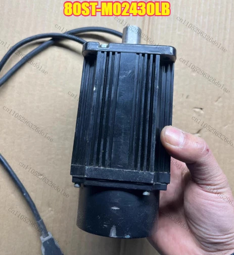 1개 서보모터 80ST-M02430LB 리퍼 완료
