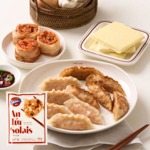 앙투어솔레 김치치즈만두 420g, 1개 맛있게 먹은 솔직 후기 - 상품 이미지 1