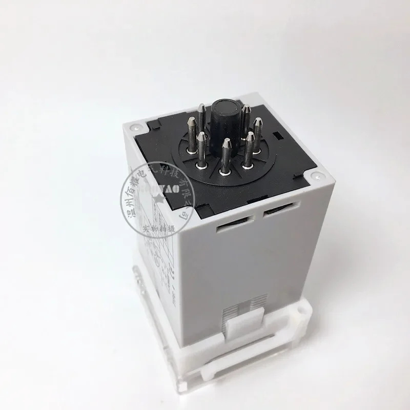 프리미엄 AH5R-4 AH5R-2 디지털 디스플레이 시릴레이 타이머 220V 24V 110V 전압을 참고하세요.