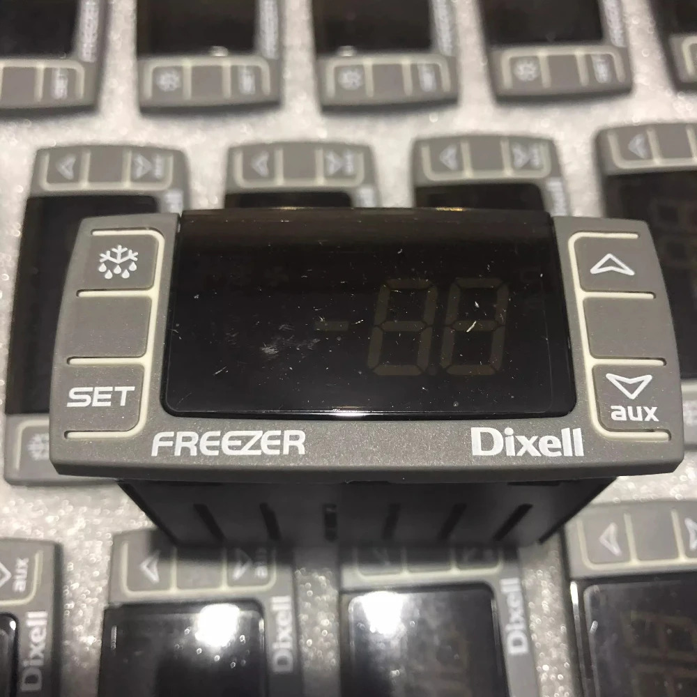 CAREL XR06CX-5R0C1 PZSTS0G001K 센서가 온도 컨트롤러 새 원본