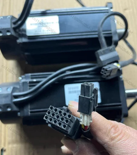 1개 1000와트 서보모터 AFT-80-4025-ZD 리퍼 완료
