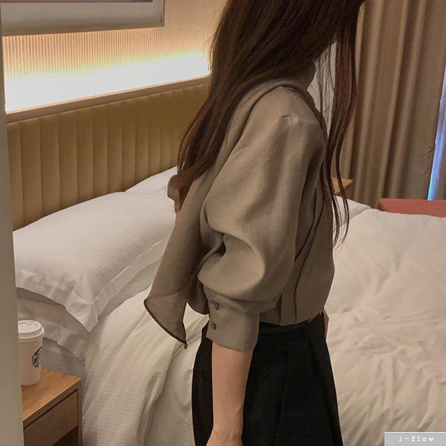 브렌 스카프넥 시스루 핀턱 블라우스 3col 봄 가을 실키 쉬폰 타이 루즈핏 제이플로우 이미지 6