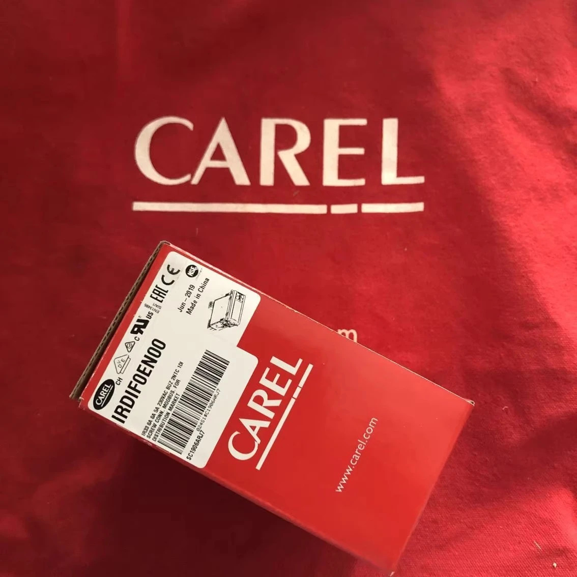 CAREL IRDIF0EN00 센서가 포함된 온도 컨트롤러 새 원본