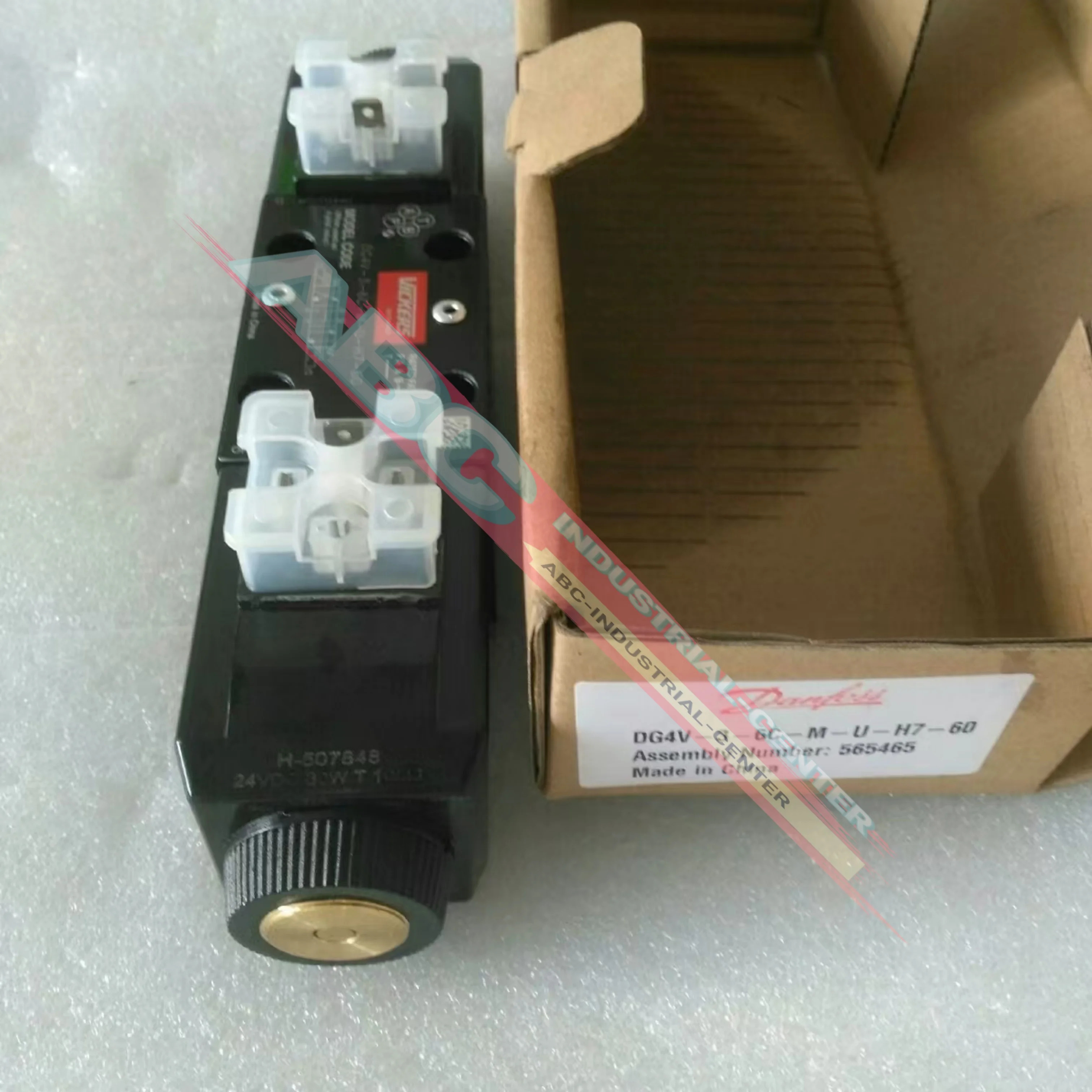 방향성 스풀 밸브 DG4V-3-6C-M-U-H7-60 새