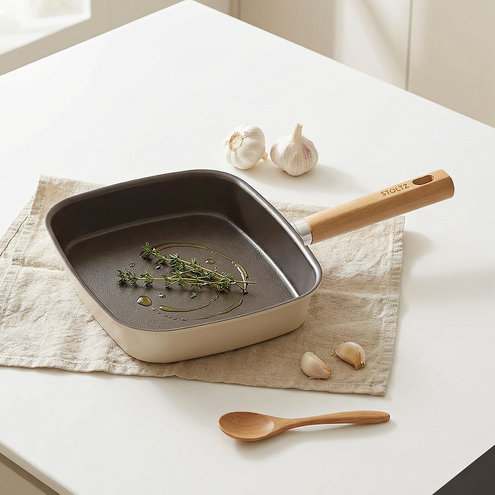 STOLTZ 슈톨츠 초코 쿡웨어 IH 사각 구이팬 28cm 원목손잡이 통주물 팬