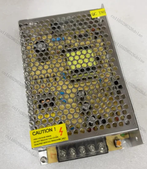 스위칭 전원공급장치 S-60-12 입력 전압은 110/220V 출력은 12V 5A