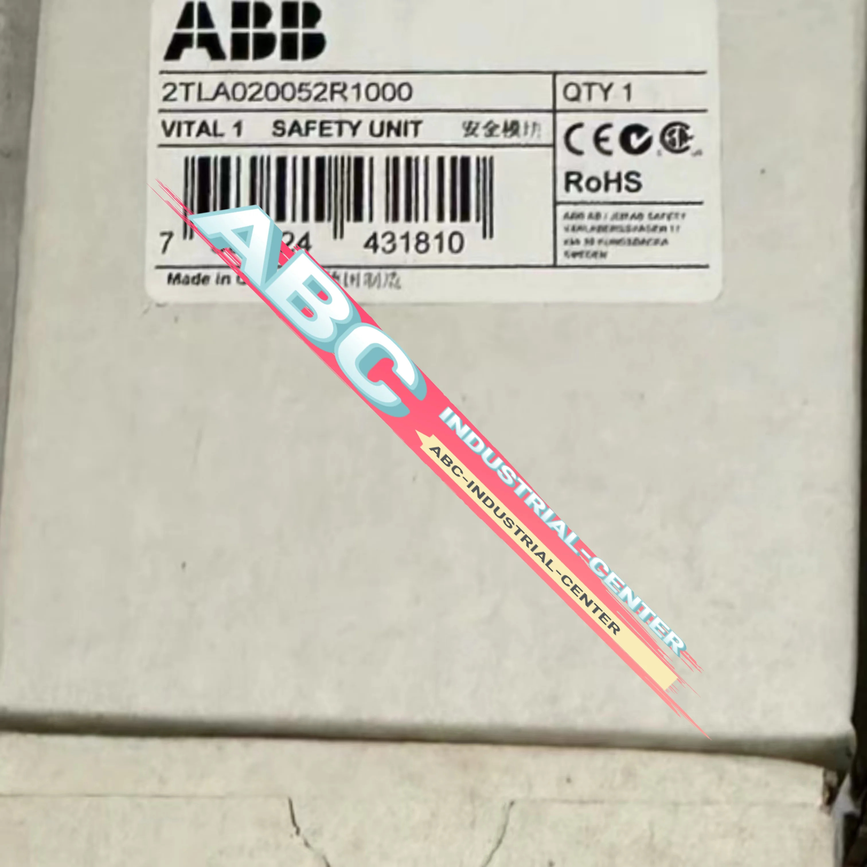 출력 모듈 2TLA020052R1000 3BSE008510R1 DO810 새 포장