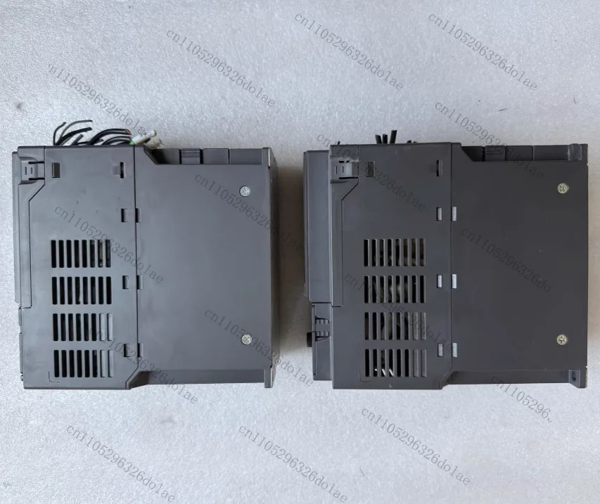 1개 주파수 변환기 VFD9A0MS43AFSAA 리퍼 완료