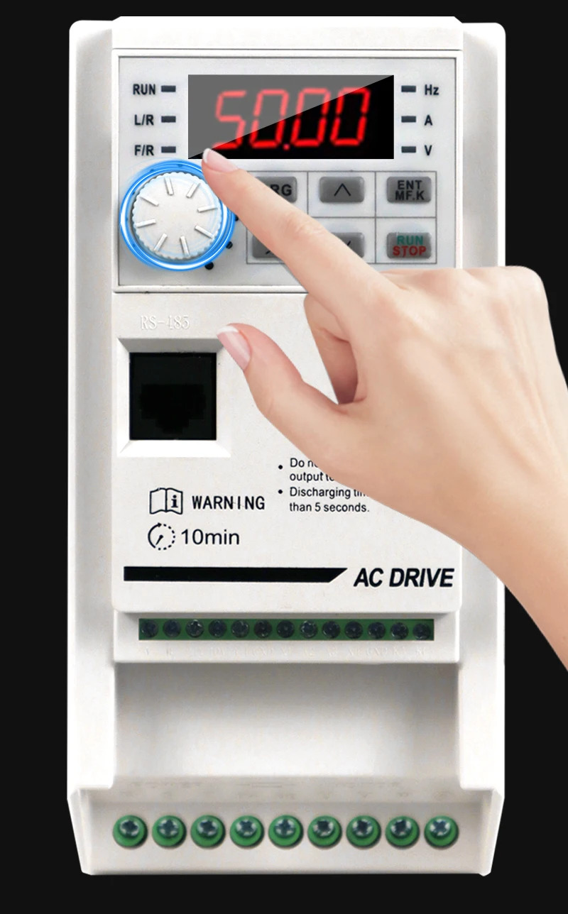 ZHRUNO VFD 3상 380V 0.75KW 1.5KW 2.2KW 3KW 단상 220V 벡터 중형 속도 제어기 주파수 변환기