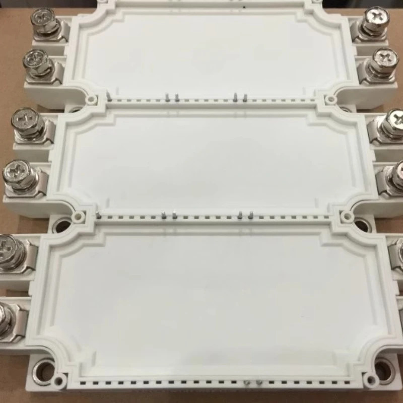 FS450R12KE3 FS450R12KE3S1 FS450R12KE4 FS450R17KE3 FS450R17KE4 원본