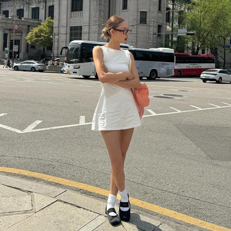 원피스 김고은 김민지 이주영 솔로지옥 h라인 파티룩 글램룩 골지니트 - 상세 이미지 5