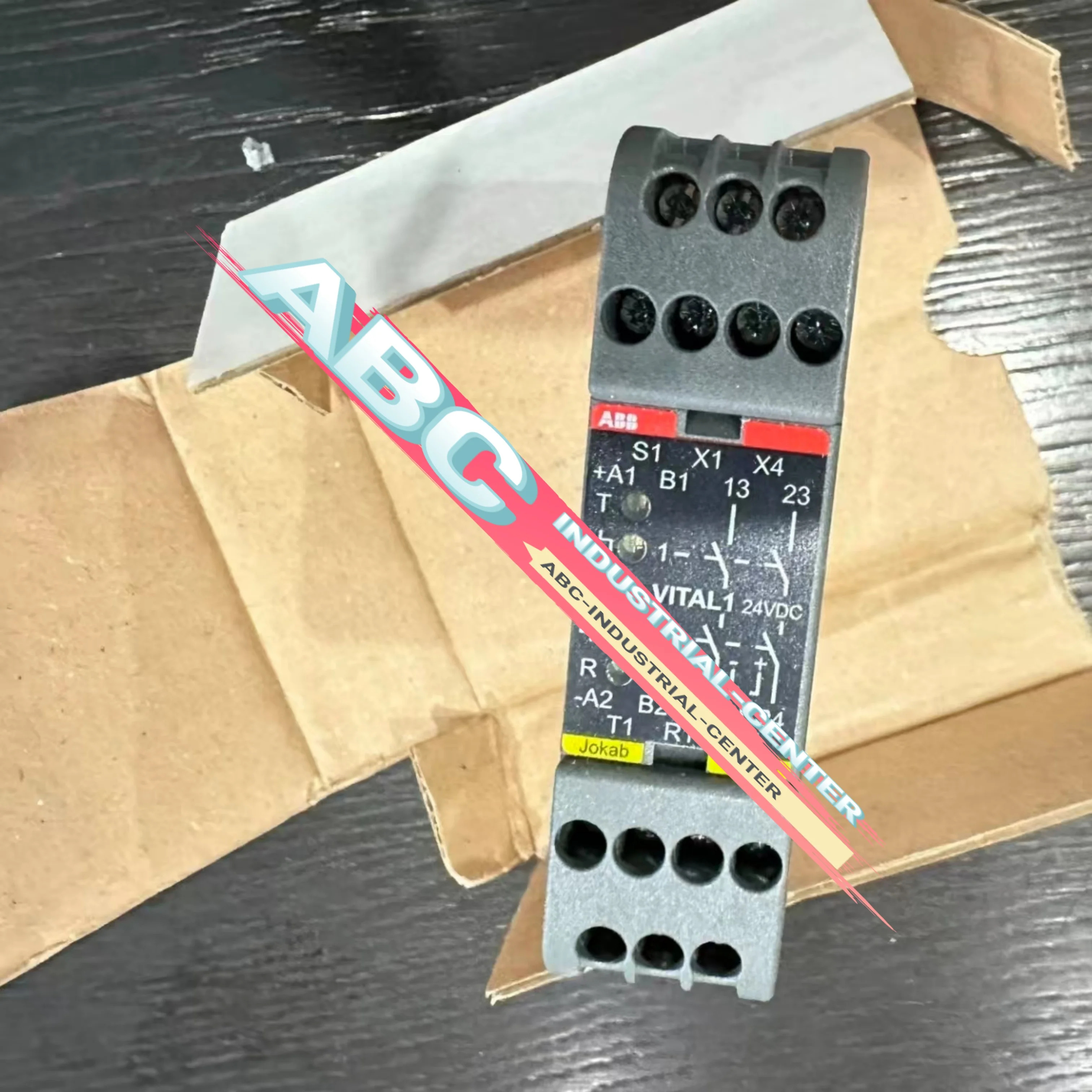 PLC 모듈 3BSE008522R1 AO810 3BSE038415R1 AO810V2 신