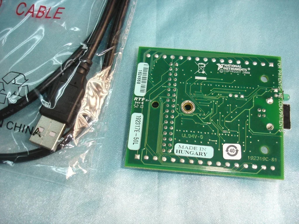 NI USB-6501 OEM 디지털 I/O 장치 19 2317-50 좋은USB 케이블 포함